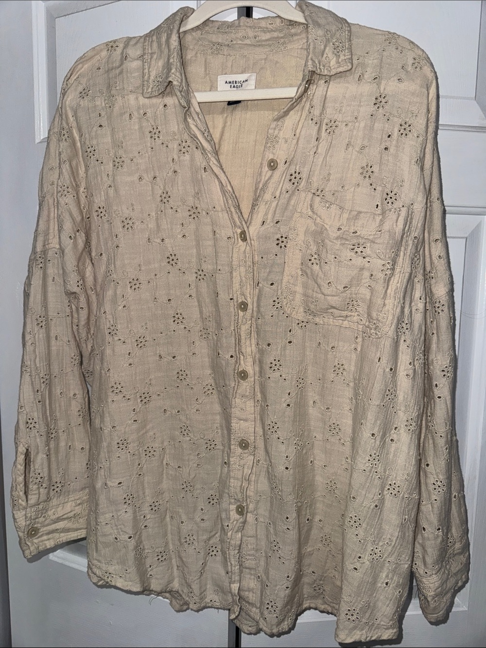 American Eagle Outfitters Beige Eyelet Button-Down Shirt. Oversized fit